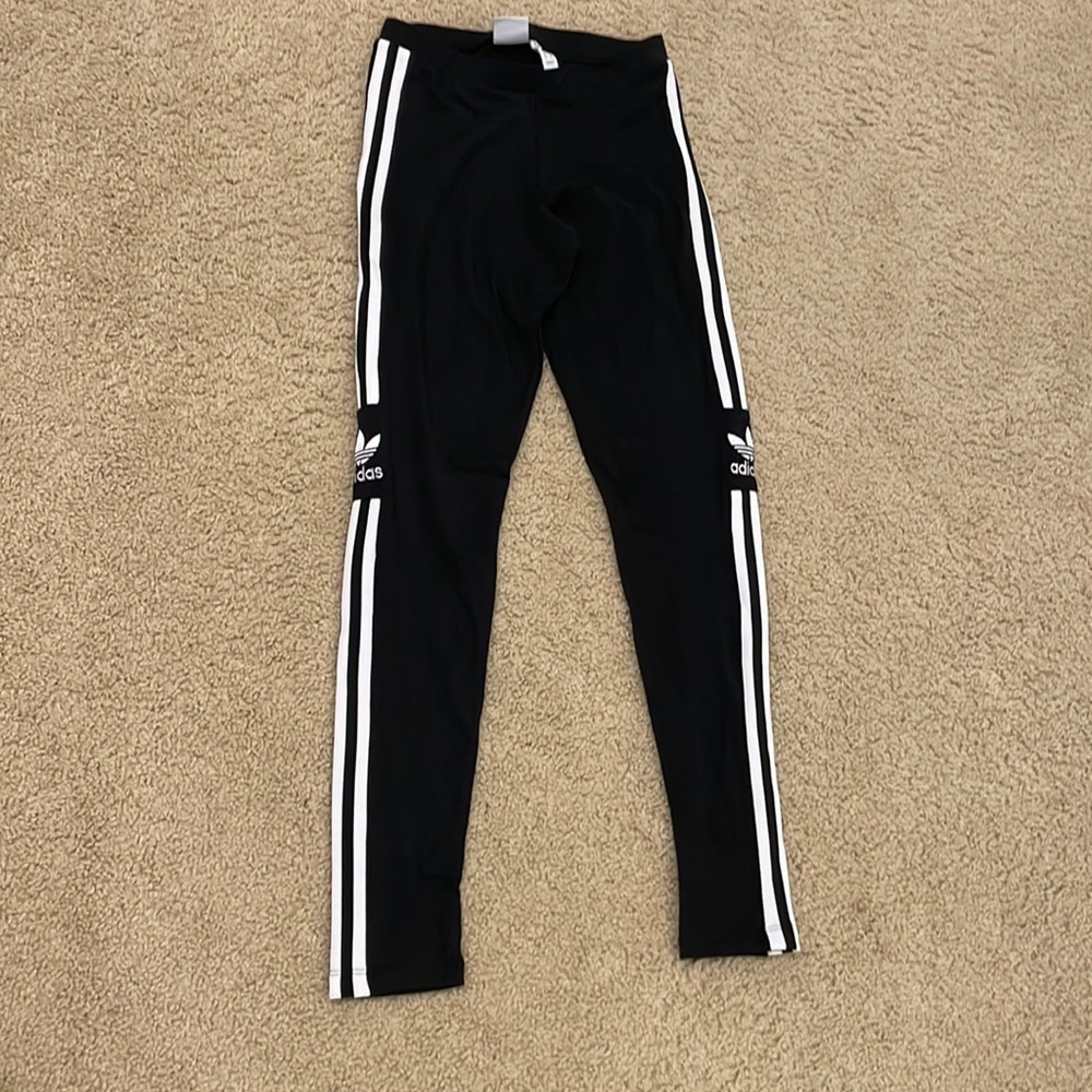 NWOT Cute Adidas Leggings